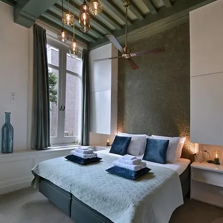 Bed & Breakfast The Place 2 Amsterdam