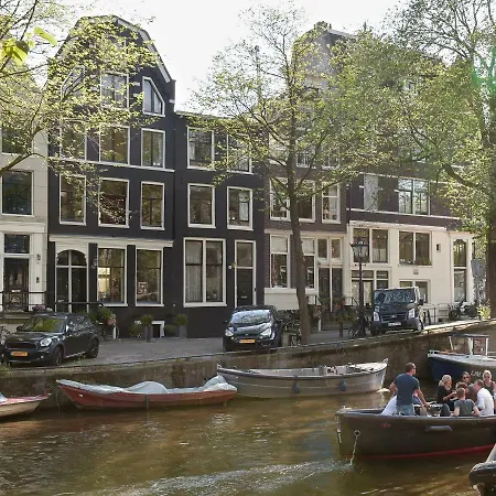 Bed & Breakfast The Place 2 Amsterdam